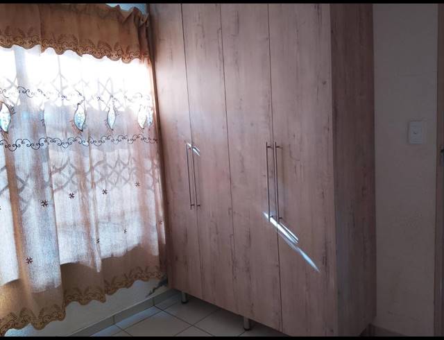 2 BEDROOM HOUSE FOR SALE IN VANDERBIJLPARK CE 4